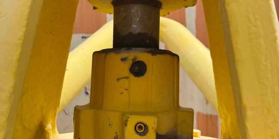 National P-650 Swivel