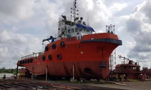 Anchor Handling Tug (AHT)