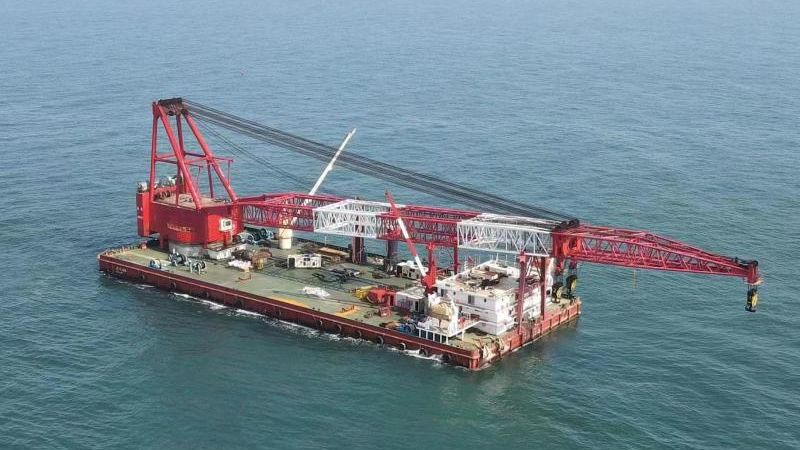 Floating Crane Barge