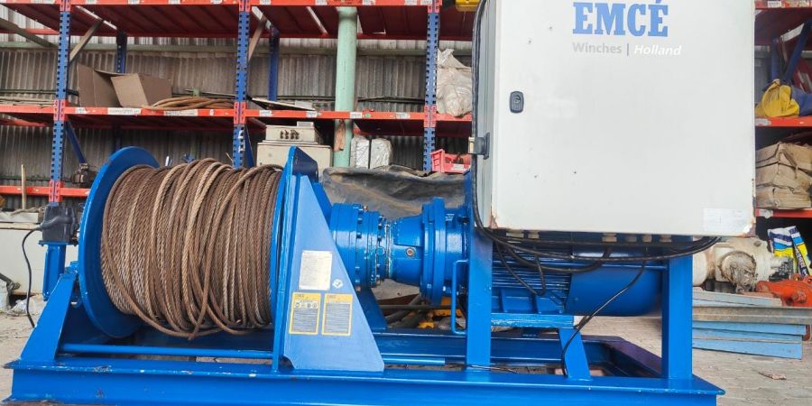 EMCE Electric Winch