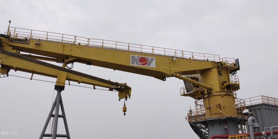 Knuckle Boom Crane 35T